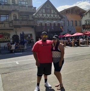 Meet your Posher, Laurys